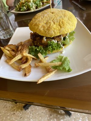 Burger with fried eggplant   at El Chante Gourmet in Alajuela