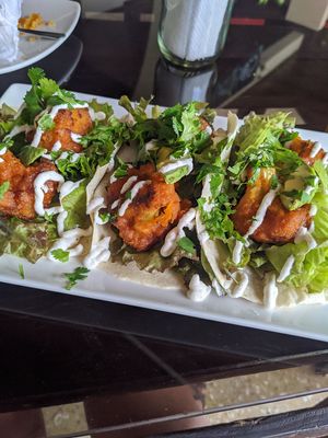 Buffalo cauliflower tacos at El Chante Gourmet in Alajuela