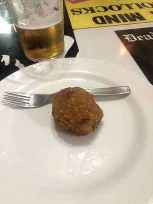 Croqueta de tomate  at PuesClaro! in Valladolid