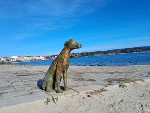 Al final del paseo hay una playa de perros at Meson O'Pescador in Ares