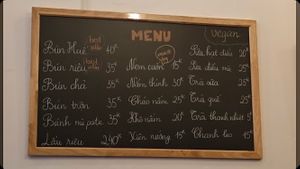  at Sạp Chay Cô Phiêu in Hanoi