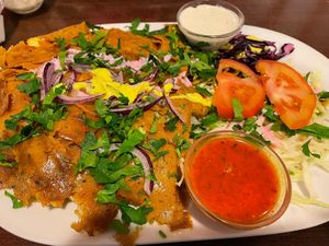 veganer Dönerteller mit Pommes  at Doeneray in Braunschweig