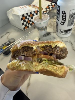 Big Bun’s newest location on Glenwood offering vegan (impossible) burgers with two vegan cheese options (cheddar & pepper jack) as well as vegan shakes, 10/10 highly recommend   at Big Bun Drive In in Garden City