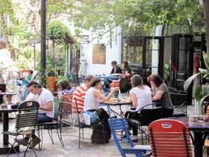 Tian bistro in the 3rd district is the pop version of the top-class restaurant downtown at TIAN Bistro Kunsthaus in Vienna