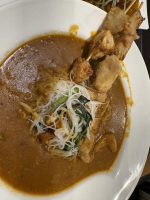 Curry Bee Hoon with Mushroom Satay  at Mother Earth Classic Express - 大地之素 in Central Singapore