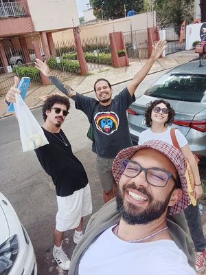 Felizes de buchin cheio pós Mow at Mow Culinaria Vegana in Campinas