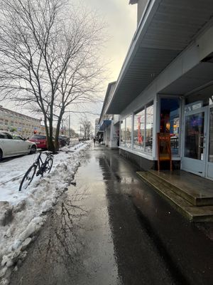 Impossible to miss thanks to the large windows at Lokaal Tilk in Tallinn