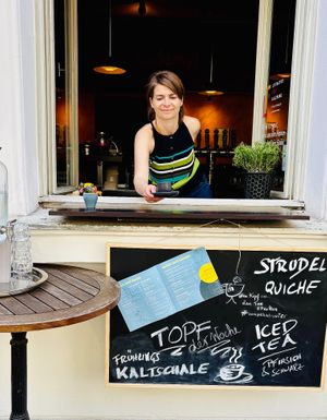 We serve drinks and food indoors.
Outdoors: Self-service through the window. at Von Zehn bis Vier at Academy Bar in Salzburg