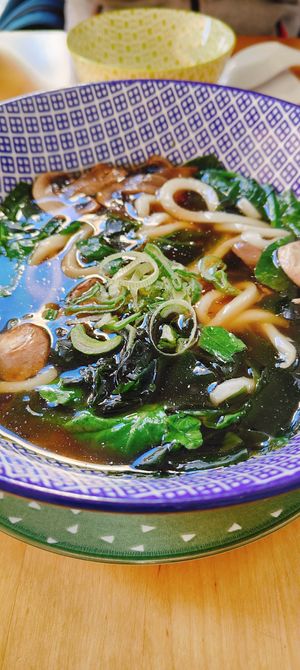 Sopa de miso con udon y vegetales at Sushi Cru in Valencia