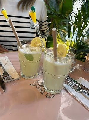  at Le Flowers  in Nice