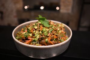 pulled oystermushroom noodle salad at Espresso Quartier in Maastricht
