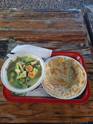 Green curry with roti at Vegetarian-Vegan in Chiang Mai