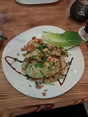 Ouzi, reis und Gemüse in einem Blätterteig at Al Moudyaf in Wuppertal