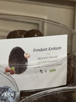 Praliné croquant   at Valentino Chocolatier in La Louviere