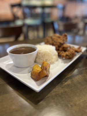 Tostones   at Salsa Rosada in St Louis