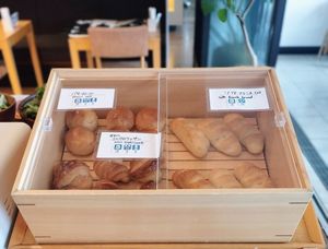 Vegan bread roll option (on the right) at Cafe Rest Montrose in Hiroshima