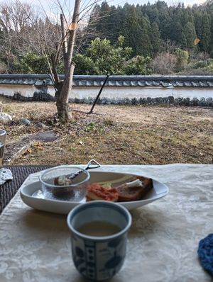 Apatiser. You can see the train running from the window side seats. #Veganuary at Cafe Cocochi in Taketa