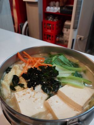 Hot pot at Ancient Korean Vegetarian Food - 親古韓味蔬食 in Kaohsiung