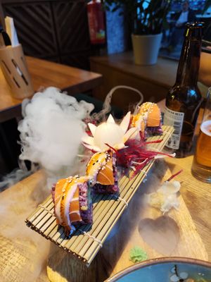 Asparagus sushi at ADIDA in Cologne