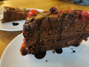 Tarta de frambuesa y de chocolate at Vengo Die Gemusekuche in Bremen