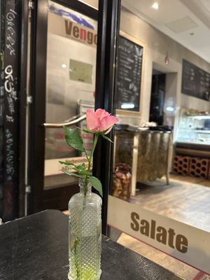 Gemütliche Atmosphäre am Abend  at Vengo Die Gemusekuche in Bremen