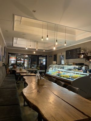 Mit Salattheke.  at Vengo Die Gemusekuche in Bremen