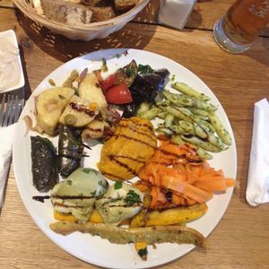 antipasti plate at Vengo Die Gemusekuche in Bremen