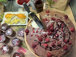 Wir hatten Abocado schoko mousse 🧡  at Vengo Die Gemusekuche in Bremen