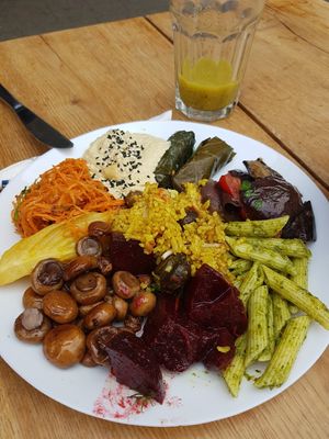 Yummy surprise antipasti plate at Vengo Die Gemusekuche in Bremen