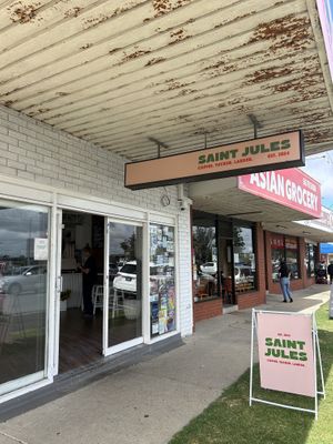 Storefront   at Saint Jules in San Remo