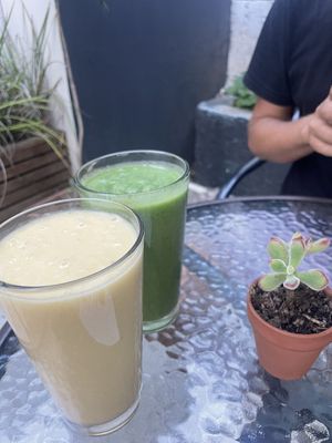 Coco juice (smoothie)   at Te Quiero Verde in San Cristobal De Las Casas