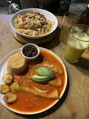 Enchiladas and spaghetti bolognaise    at Te Quiero Verde in San Cristobal De Las Casas