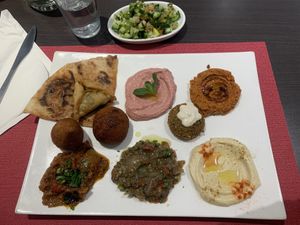 Assiette végane   at Le Gout Syrien in Grenoble