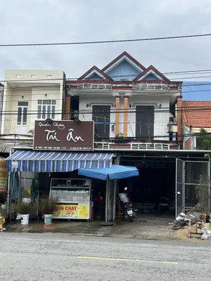 16.43422° N, 107.78417° E  at Quán Chay Tri Ân in Hue