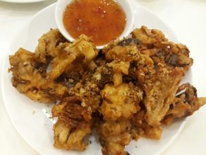 Garlic Deep fried Mushrooms at Kin-Lum Vegetarian in Chiang Mai