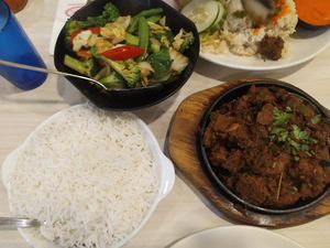 Mixed Vegetables/Mysore Mock Mutton/Plain Rice at Gokul Raas Vegetarian - Little India in Central Singapore
