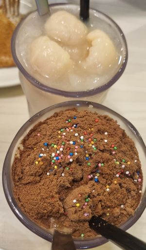 Iced lychee & iced milo dinosaur at Gokul Raas Vegetarian - Little India in Central Singapore