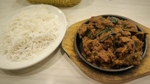 Sukka mutton at Gokul Raas Vegetarian - Little India in Central Singapore