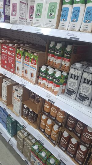 Tienen varias opciones de leche vegetal 🥛🌱 at YEMA in Mexico City