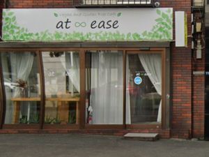 Storefront at at ease - ヴィーガンレストラン in Sapporo