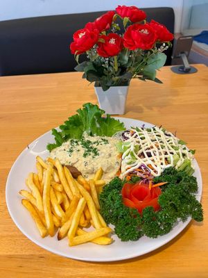 152/22 
Na Kluea 16, 93 Soi Pho Samphan, Chon Buri, Pattaya, Thailand, 20150 at Tess Vegan Café in Pattaya