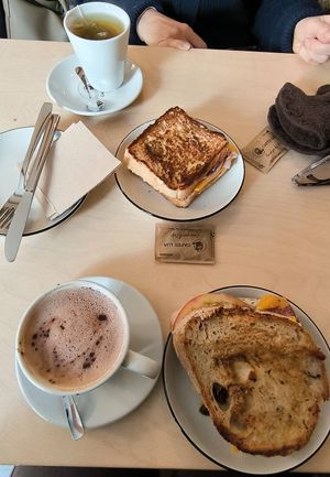 Prensadinho, sandwich mixto, hot cocoa and tea at Black Cat Santiago in Santiago De Compostela