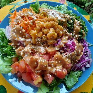 Salad with Thai Dressing #Veganuary at vegantamarindo in Tamarindo