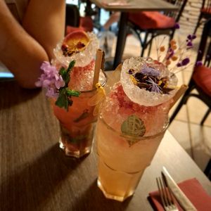 Magnifiques cocktails :🐞La Coccinelle (au fond) et 🦋 La Libellule (devant) at La Sauterelle in Toulouse