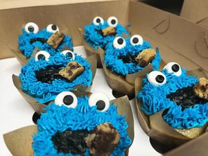 Cookie Monster cupcakes at HoochMKE in Milwaukee