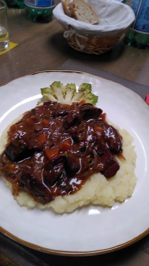 Seitan braisé au vin rouge at La Veg'It  in Seyssins