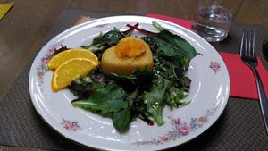 Polenta aux poireaux et velouté de potimarron at La Veg'It  in Seyssins