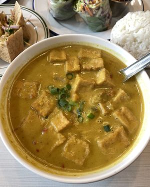 Knyaw Pumpkin Curry w/tofu (I ordered it medium spicy) 💚  at Mandalay Kitchen in St Paul