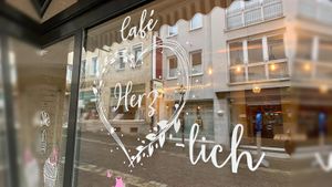 Front   at Café Herzlich in Weiden