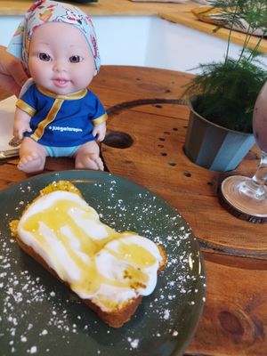  at fronda cafe  in Valencia